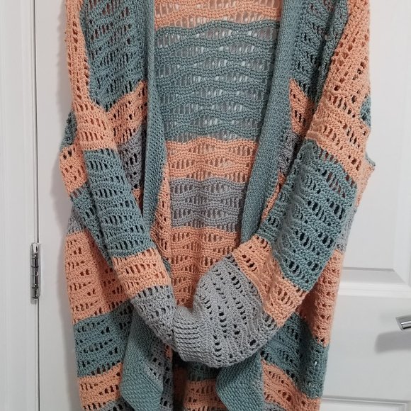 Handmade 100% cotton crochet cardigan - Picture 2 of 4